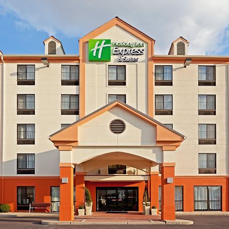 Holiday Inn Express Hotel & Suites Meadowlands Area, An Ihg Hotel Carlstadt Bagian luar foto