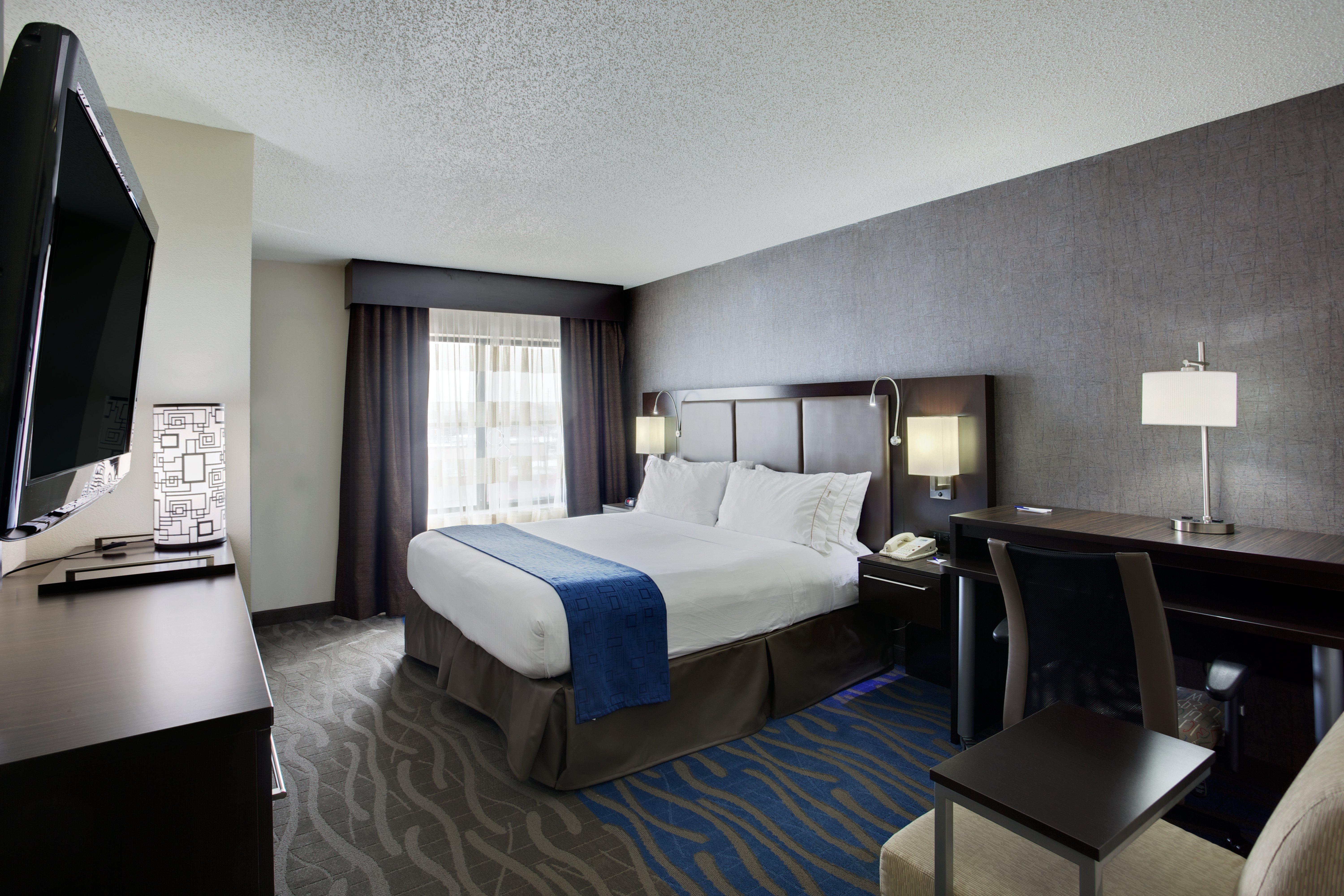 Holiday Inn Express Hotel & Suites Meadowlands Area, An Ihg Hotel Carlstadt Bagian luar foto