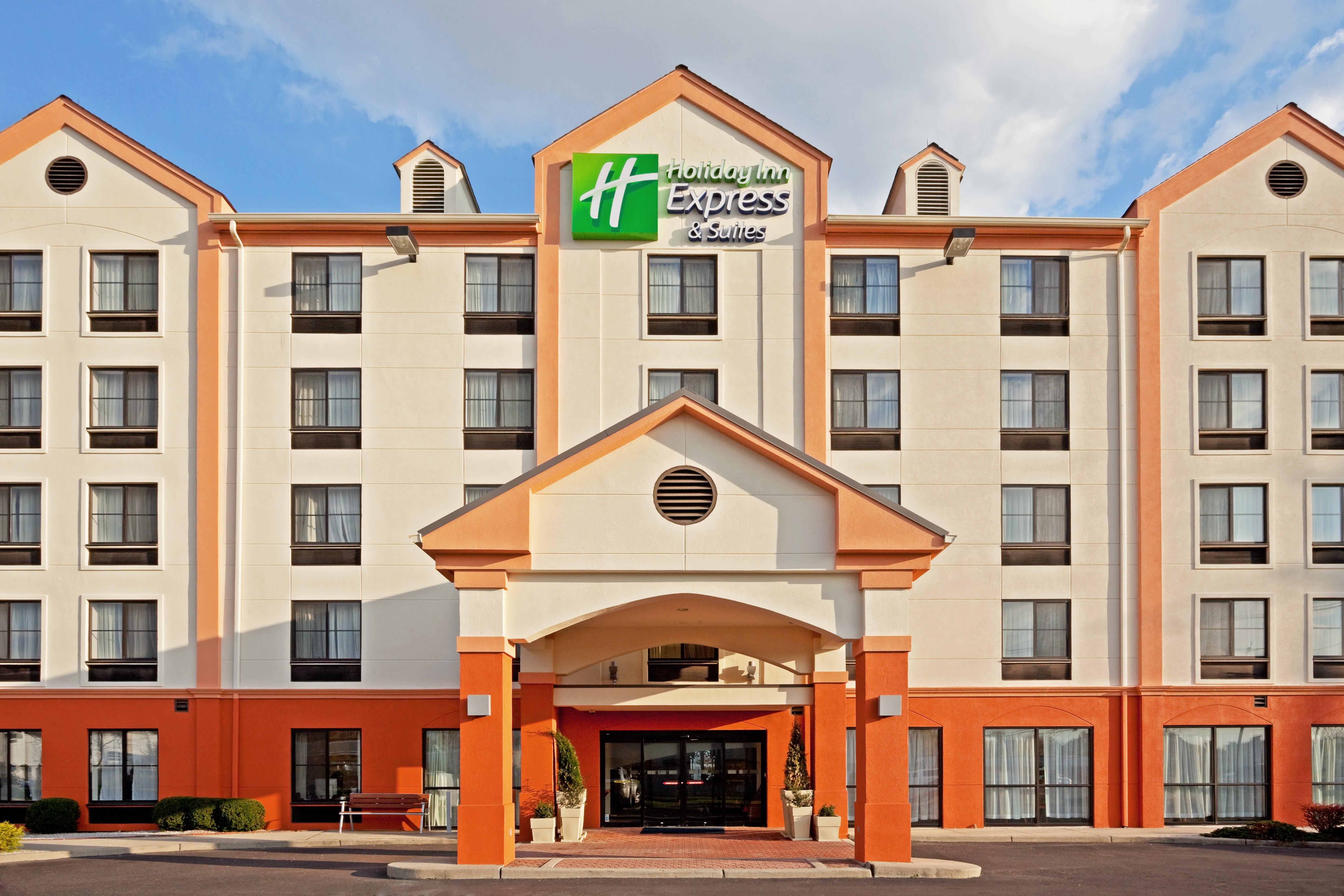 Holiday Inn Express Hotel & Suites Meadowlands Area, An Ihg Hotel Carlstadt Bagian luar foto